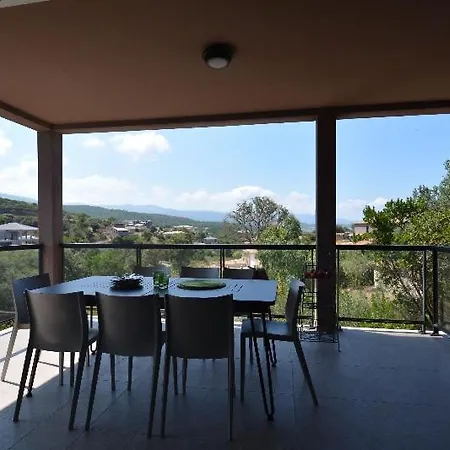 빌라 Sleeps 12 T248857 Les Hameaux de Porticcio